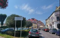 Tablice z ul. Mickiewicza zniknęły. Ratusz składa broń w walce z konserwatorem?