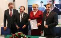 Linia kolejowa do Jasionki pomknie z prędkością 120km/h. Na Kongresie 590 podpisano umowę