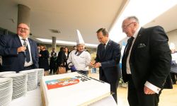 Tort i odznaki na 20 lat województwa podkarpackiego