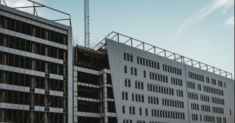 Czy warto ubezpieczyć mieszkanie w stanie deweloperskim?