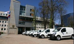 7 samochodów dla sanepidu. Będą wozić próbki do testów na koronawirusa