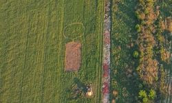 "Uśmiechnięty ludzik" wita pilotów w Trzebownisku. OKL prosi autorów o kontakt