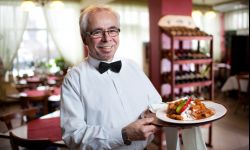 Kelner służy, ale nie jest służącym 