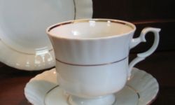 Stłuczona filiżanka, zaginiony widelec