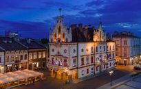 Od soboty Rzeszów i 15 podkarpackich powiatów w czerwonej strefie