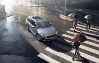 Inteligentne czujniki wnoszą komfort jazdy nowymi modelami SKODY na wyższy poziom