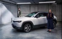 Projektanci nowej generacji oceniają Mazdę MX-30