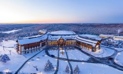 Od połowy lutego otwarte hotele, kina i teatry