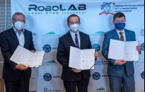 W RoboLAB młodzież stworzy roboty. Biznes, nauka i samorząd łączą siły!