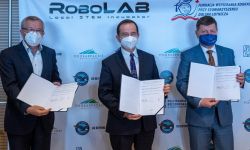 W RoboLAB młodzież stworzy roboty. Biznes, nauka i samorząd łączą siły!