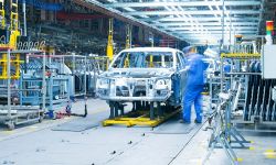 Motoryzacja: jedni pod, drudzy nad kreską, a przyszłość nieznana 