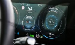 Cykl filmów na temat ekojazdy Mercedes-Benz Polska - jak jeździć bardziej ekonomicznie i ekologicznie?