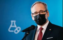 Niedzielski: z punktu widzenia sytuacji w szpitalach rekomendowane jest przedłużenie obostrzeń