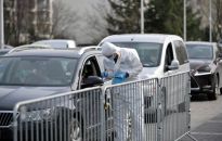 MZ: 14 910 nowych przypadków zakażenia koronawirusem, zmarło 638 osób