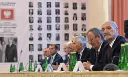 Film z raportu podkomisji smoleńskiej: dwa wybuchy przyczyną katastrofy smoleńskiej