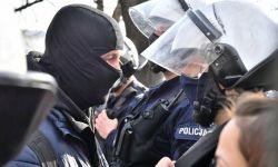 KSP: w związku z sobotnim protestem w rejonie pl. Piłsudskiego 11 osób zatrzymanych, 19 mandatów, 193 wnioski o ukaranie