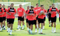 Zapowiedziano szczepienie reprezentacji Polski w piłce nożnej i kadry olimpijskiej