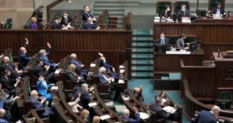 4 maja Sejm zajmie się projektem ws ratyfikacji decyzji dotyczącej Funduszu Odbudowy