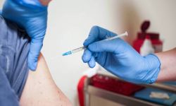 W Polsce wykonano blisko 11,5 mln szczepień przeciw COVID-19; w pełni zaszczepiono niemal 3 mln osób