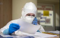 4765 nowych zakażeń koronawirusem; 421 osób z COVID-19 zmarło