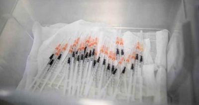 Na maj i czerwiec mamy ponad 4,5 mln wolnych terminów na szczepienie przeciw COVID-19