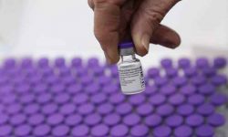 FDA zatwierdziła szczepionkę Pfizera dla osób od 12. roku życia