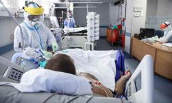 Będziemy utrzymywać minimalną rezerwę łóżek covidowych w każdym regionie