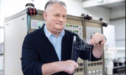 Wynalazca z Aeropolis startupowcem - uzbroi smartfony w diamentowe powłoki 