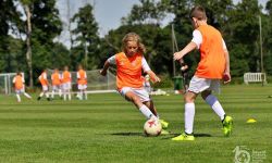 Jesteś u progu swojej piłkarskiej przygody i marzysz o wielkiej karierze? Sprawdź jak Coerver Coaching może Ci pomóc.