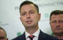 Kosiniak-Kamysz: żądamy obniżenia na wakacje i po wakacjach cen benzyny