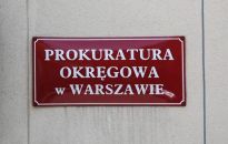 Prokuratura umorzyła śledztwo w sprawie zakupu maseczek i respiratorów