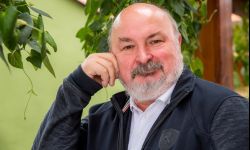 Wyróżnij się albo giń. Felieton Krzysztofa Martensa