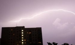 Gwałtowne burze, na wschodzie możliwe trąby powietrzne