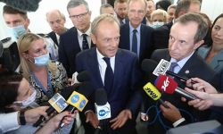 Tusk: chcę debatować z mocodawcą, czyli prezesem Kaczyńskim