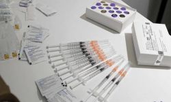 Ponad 33 mln 739 tys. szczepień przeciw COVID-19, w pełni zaszczepione 16 mln 960 tys. osób