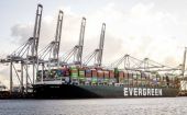 Holandia: kontenerowiec, który blokował Kanał Sueski, dopłynął w końcu do Rotterdamu
