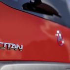 Praktyczna pomoc w tle: Nowy Mercedes-Benz Citan z rozwiązaniami wspierającymi komfort codziennej pracy