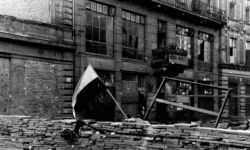 77 lat temu w Warszawie wybuchło powstanie - największa akcja zbrojna podziemia w okupowanej przez Niemców Europie