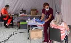 Szef MZ: premier za objęciem pracowników punktów szczepień ochroną jak funkcjonariuszy publicznych