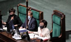 Sejm odrzucił wniosek o odroczenie posiedzenia do 2 września