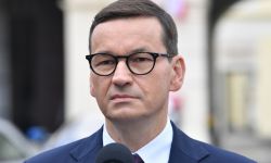 Premier: decyzja Izraela o obniżeniu rangi dyplomatycznej reprezentacji - bezpodstawna i nieodpowiedzialna