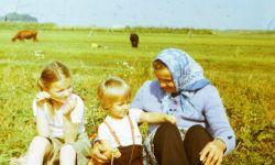 Znani wspominają wakacje swojego dzieciństwa