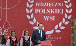Premier: Jeszcze w tym roku dla polskiej wsi środki wysokości jednego miliarda złotych