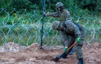 Policja wyjaśnia okoliczności zniszczenia ogrodzenia na granicy z Białorusią