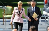  W warszawskim Ogrodzie Saskim para prezydencka zainaugurowała 10. Narodowe Czytanie