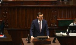 Premier: widzimy, że w Moskwie, w Mińsku rozpisane są scenariusze, które zagrażają naszej suwerenności