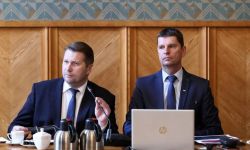 Piontkowski: chcemy ograniczyć liczbę stopni awansu zawodowego