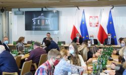 Komisja ws. śmierci podczas interwencji dolnośląskich policjantów bez udziału przedstawicieli policji i MSWiA