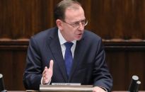 Szef MSWiA: w telefonach czterech migrantów znaleziono kolekcję filmów i zdjęć dotyczących pedofilii i zoofilii