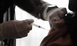 19,5 mln osób w Polsce jest w pełni zaszczepionych przeciw COVID-19